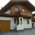 Haus Aria Nyaraló *